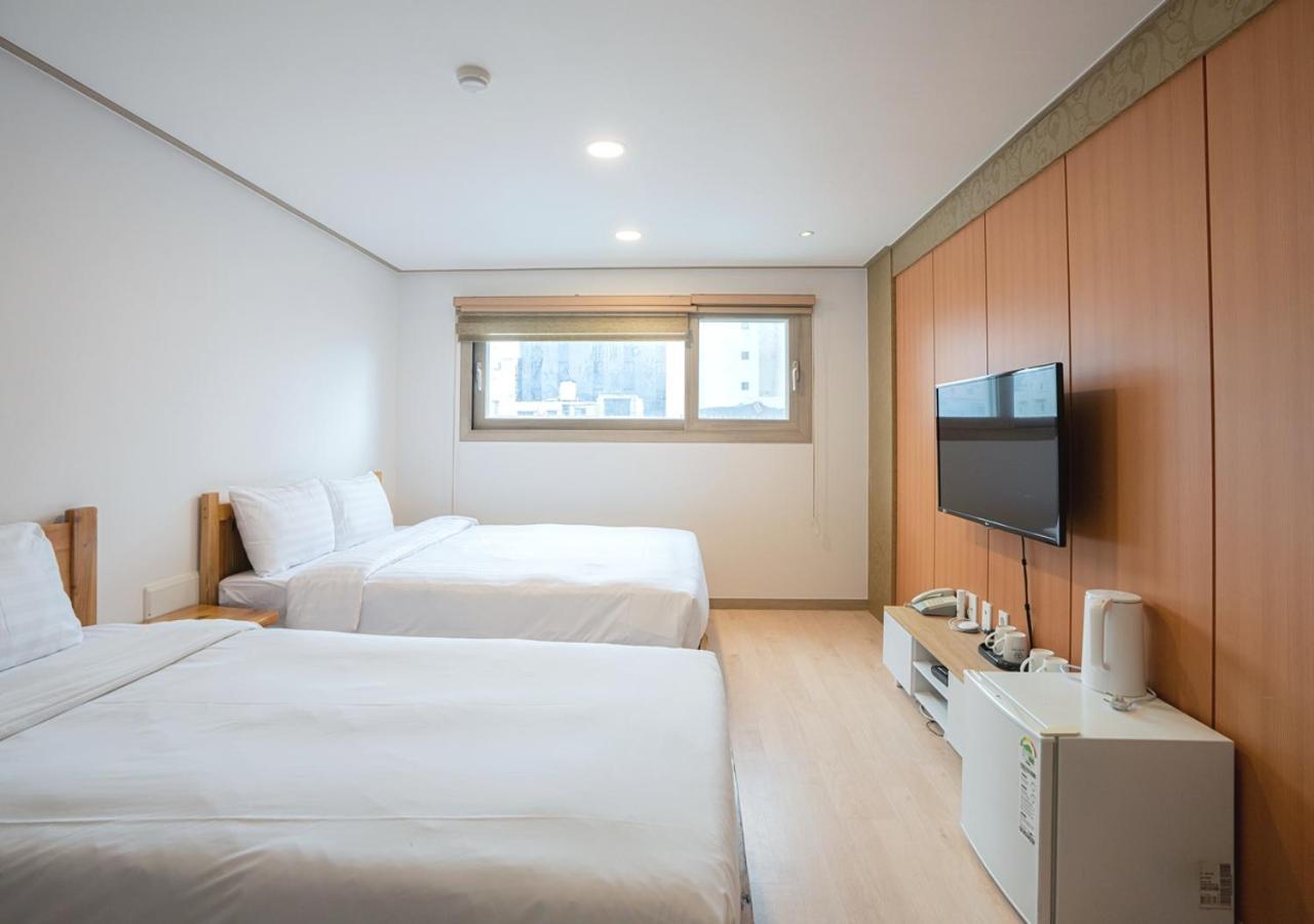 J2 Family Hotel Jeju Extérieur photo