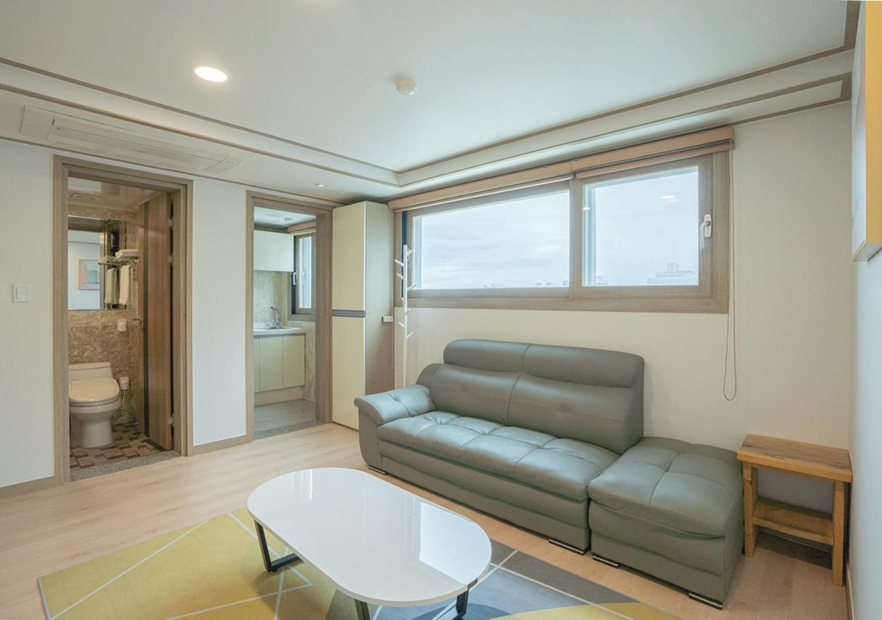 J2 Family Hotel Jeju Extérieur photo