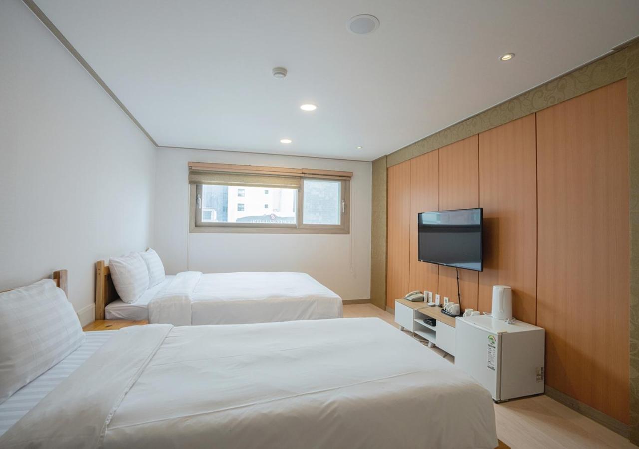 J2 Family Hotel Jeju Extérieur photo