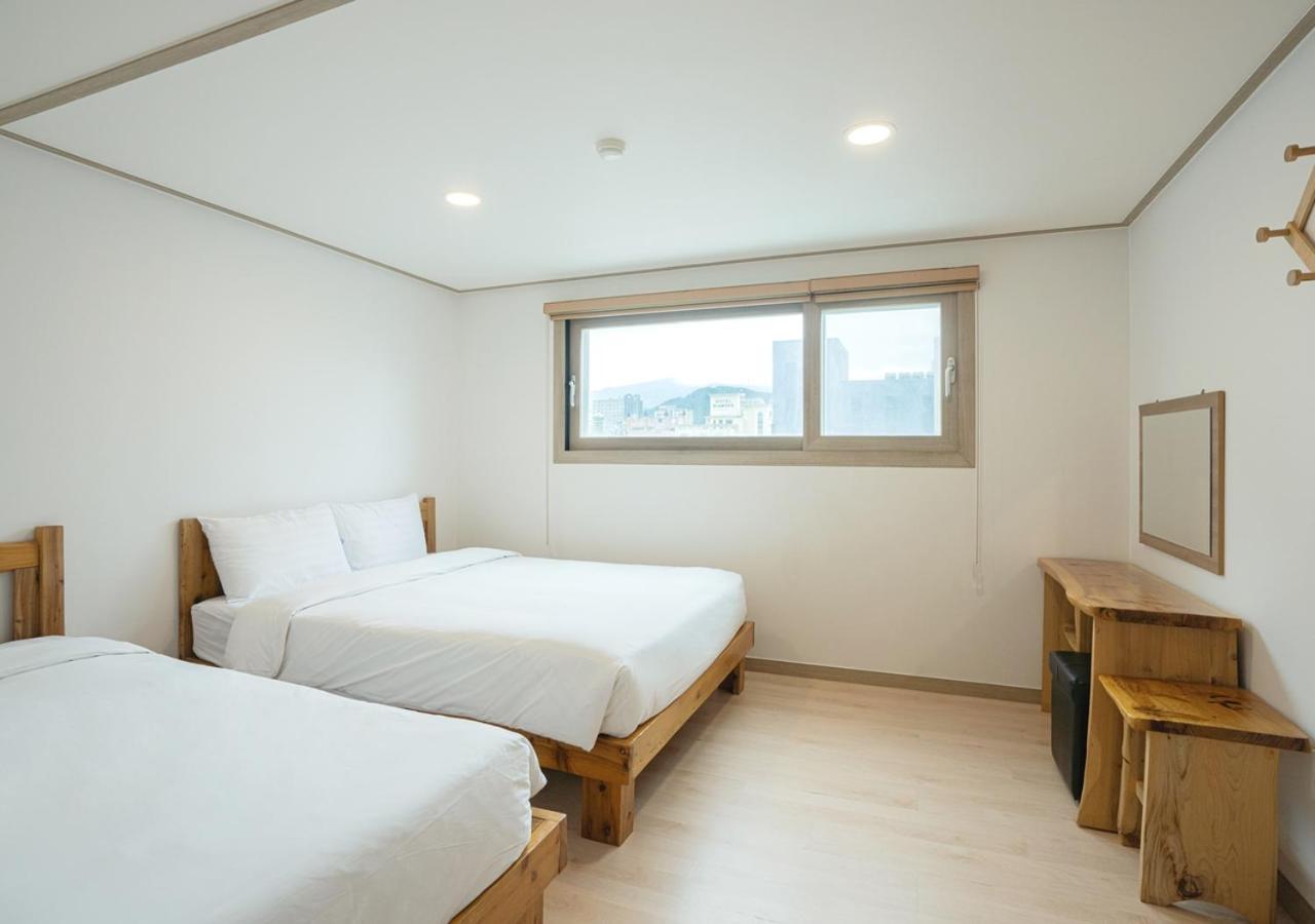 J2 Family Hotel Jeju Extérieur photo
