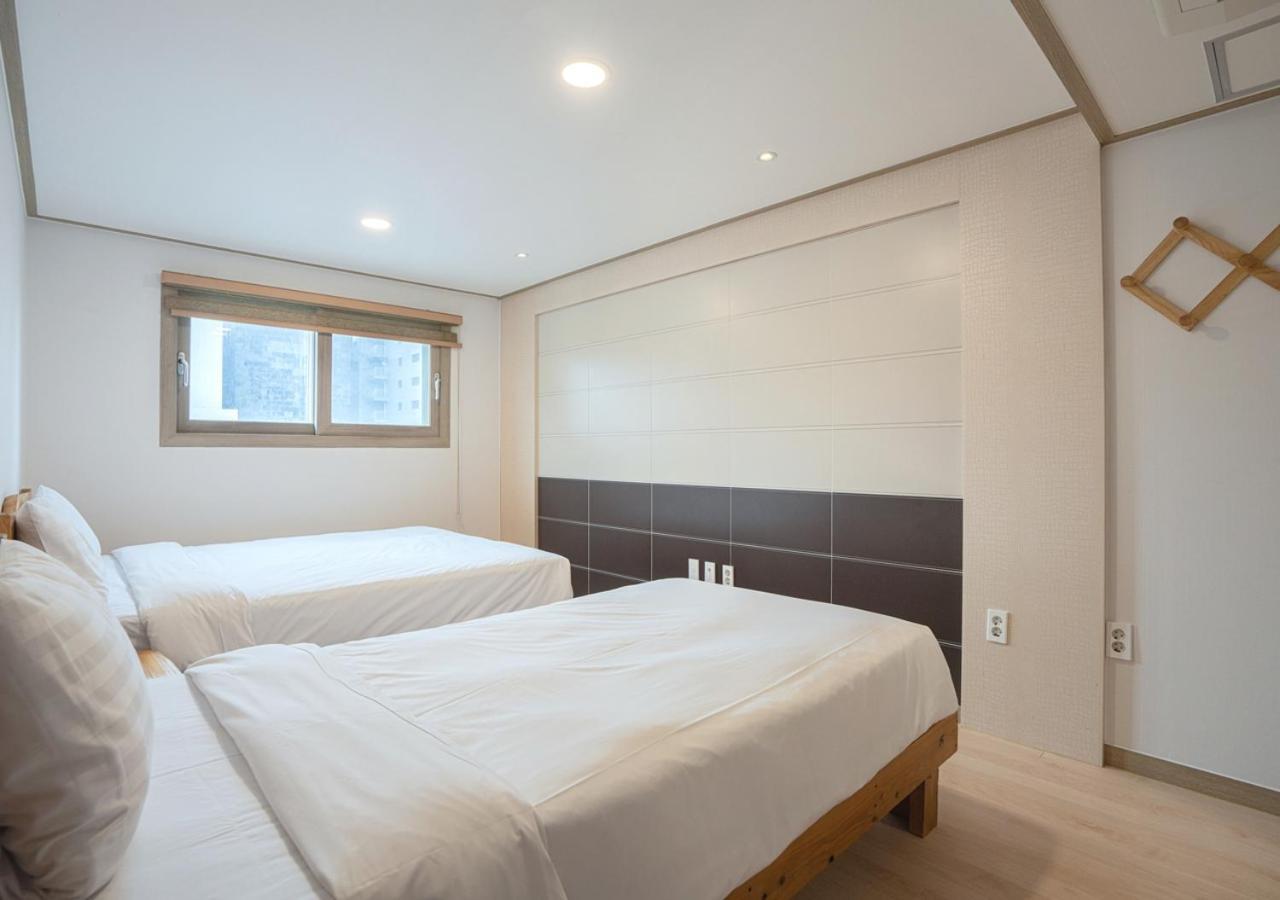 J2 Family Hotel Jeju Extérieur photo