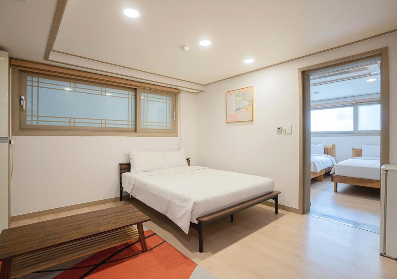 J2 Family Hotel Jeju Extérieur photo