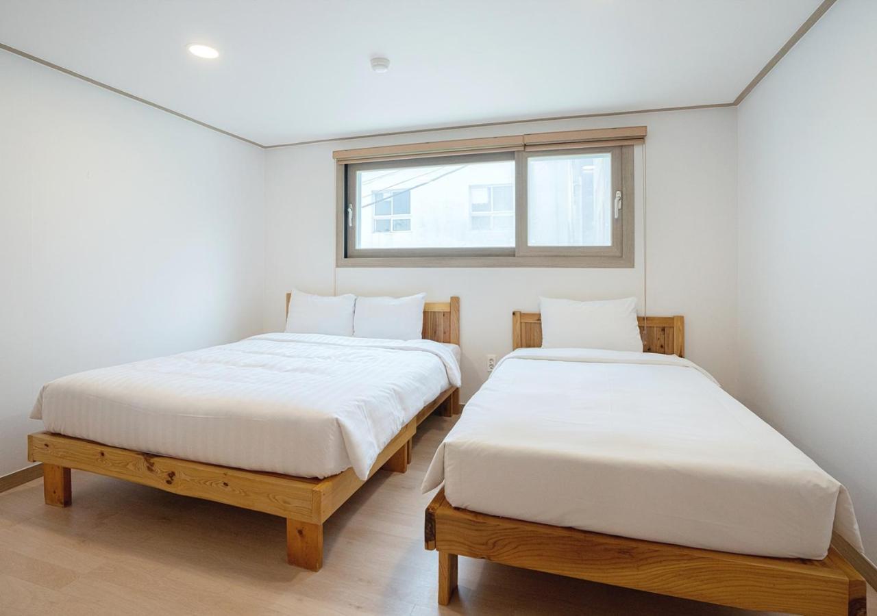 J2 Family Hotel Jeju Extérieur photo