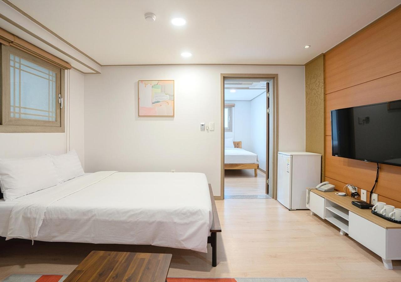 J2 Family Hotel Jeju Extérieur photo